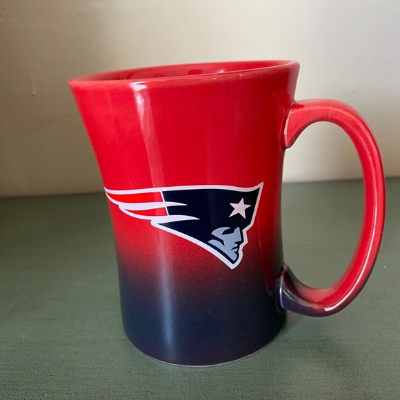 New England Patriots ceramic sports team mug. NFL - Picture 2 of 2